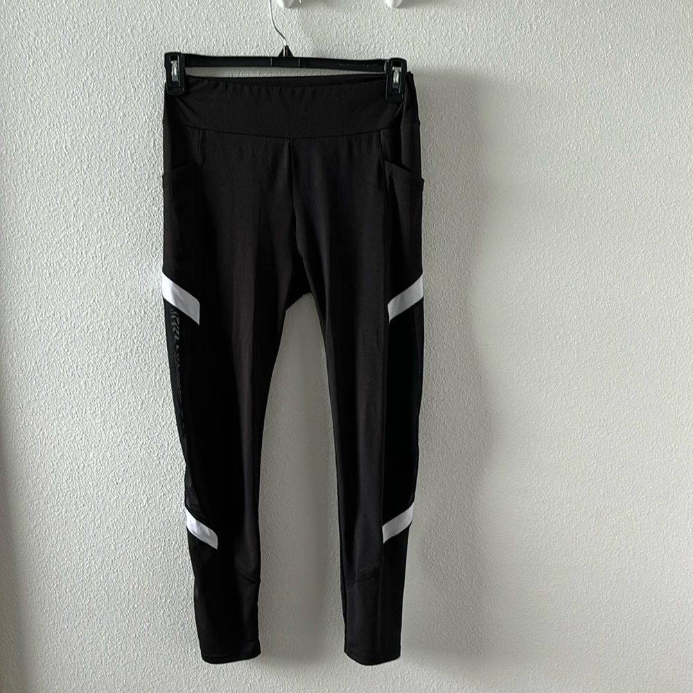 Black leggings